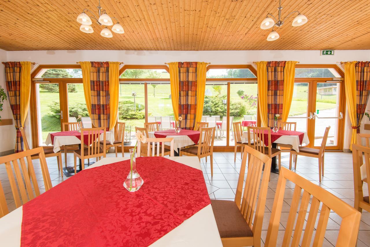 Gasthof Wiesenhofer Hotel Miesenbach  Kültér fotó